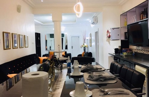 Dzorwulu Apartment | Fully furnished 2 bedroom Executive apartment, located in Dzorwulu.