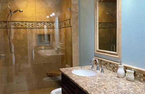 Walnut House | Fully-furnished 5-bedroom house in Walnut with Pool and Fast WiFi