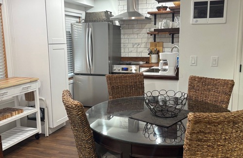 Highlands Ranch Apartment | Fully Furnished Apartment for Rent – Newly Renovated with Modern Amenities