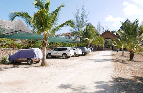Malindi Apartment | FULLY FURNISHED APARTMENTS WITH DIRECT BEACH ACCESS TO LET IN MALINDI, KENYA.