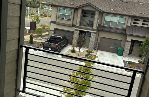 Carson City House | Fully Furnished Brand New Townhouse! Close to Lake Tahoe & olde town Carson.