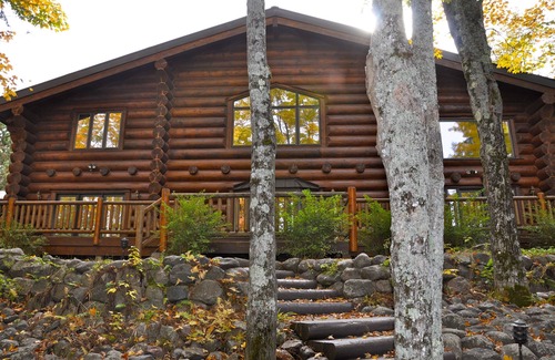Mercer House | Fully furnished log home in one of northern Wisconsin's last wilderness areas