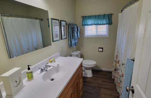LaMoure House | Fully furnished, newly remodeled house with heated attached garage.