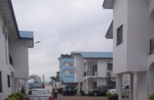 Monrovia House | Fully Furnished & Serviced 1Bed apartment Fifteen