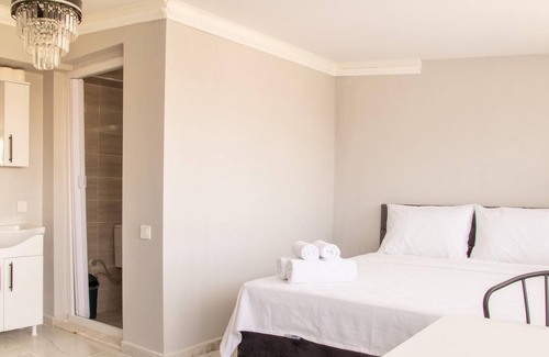 Kuscular Apartment | Fully Furnished Studio Flat Near Seashore in Urla
