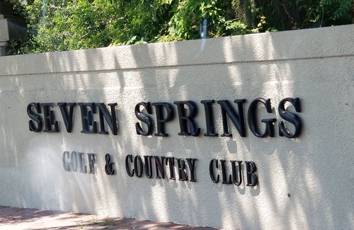New Port Richey Villa | Fully Furnished End Unit at Seven Springs Country Club