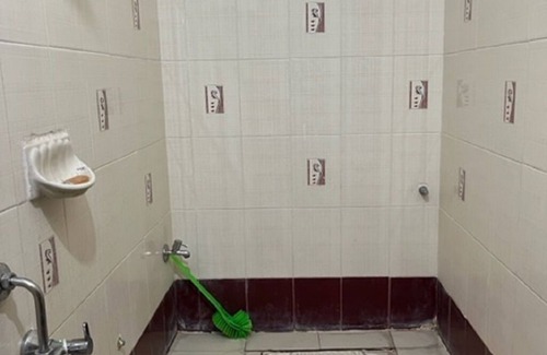 Medchal House | Fully Furnished, Ventilated, with TV and AC, Non-Smoking, Stay with whole family