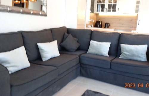 Pedreguer Villa | Fully modernised Villa, private pool, quiet area, A/C, new kitchen, fast wifi.