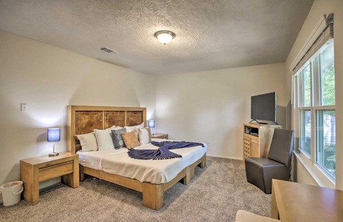 Grogan's Mill House | Fully Refurbished Home in Front of the Woodlands!