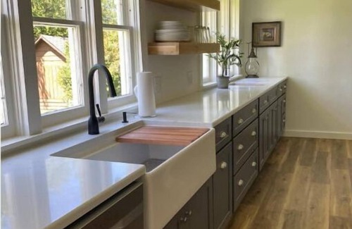 Grangeville House | Fully remodeled 1920’s Family size Whole house, 4 bedroom 2.5 bath, 2000 sq ft