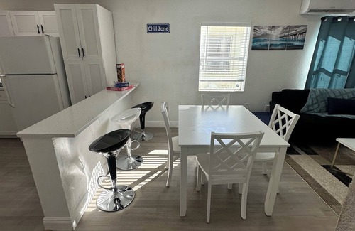 Fort Pierce House | Fully Remodeled 3 bed 1 bath Minutes From The Beach with Retro Arcade!