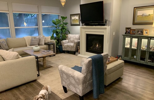 Travis Country House | FULLY REMODELED-BEST LOCATION IN AUSTIN Pet Friendly-Gateway to the Hill Country
