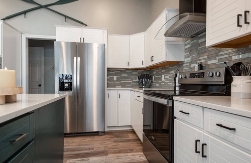 Utica House | Fully Remodeled Exquisite Louisville Area Tranquil Riverfront Home!