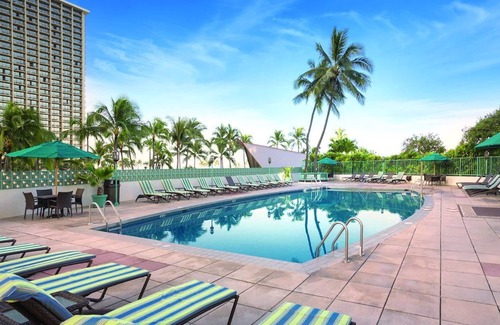 Waikiki Condo | Fully Renovated, 1 Bedroom High End Designer Remodel, Direct Ocean & Lagoon View