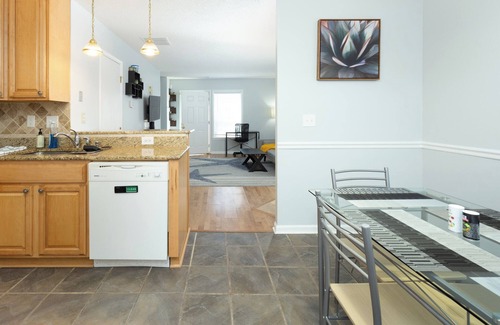 Carrboro House | Fully Renovated 2 bdrm/2.5ba near UNC & Weaver St!