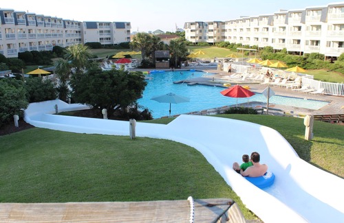 Morehead City Condo | Fully-Renovated 2 BR, 2 Bath 'A Place at the Beach III' Resort Condo, Unit K366