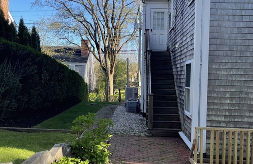 Nantucket Town Condo | Fully renovated 2br condo in town, walk to main st!
