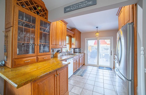 Ocean Beach House | Fully Renovated Family Beach House 2022 Dates now available!