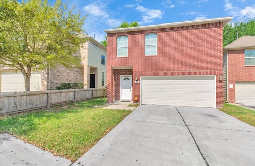 Houston House | Fully Renovated home/Crashpad