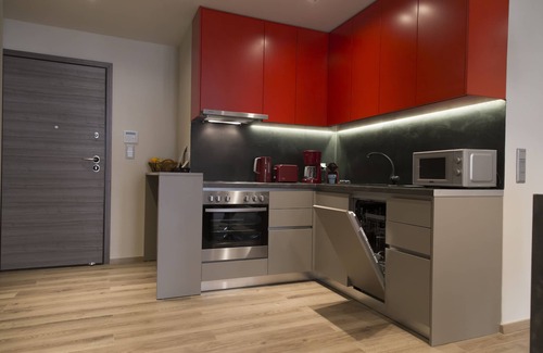 Kinosargous Apartment | Fully Renovated Luxury apartment 10min walk from Acropolis and 5' min from Metro