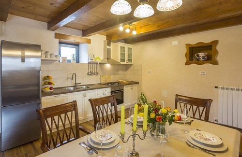 Muzini House | Fully Renovated Villa in quiet surroundings.