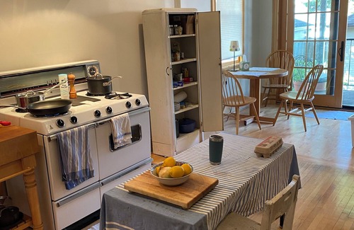 St. Ben's Apartment | Fully restored 1900's 2-Flat on Chicago’s family friendly quiet North Side.
