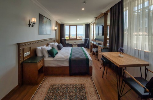Sultanahmet Apartment | Fully Sea View 2 Bedrooms Connected Suite with Balcony at Sultanahmet, Old city