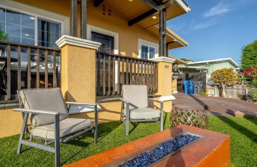 Seaside House | Fully Updated 3 BDR Seaside Home Minutes to Beach