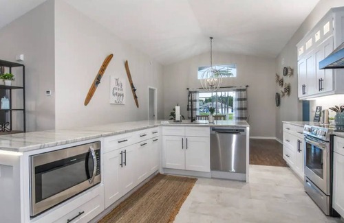 Placid Lakes House | Fully updated canal front home with access to Lake June