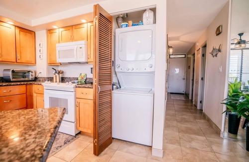 Kihei Condo | FULLY UPGRADED 2BED/2BATH BREATHTAKING VIEWS ACROSS FROM THE BEACH