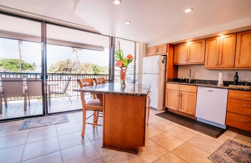 Kihei Condo | FULLY UPGRADED 2BED/2BATH BREATHTAKING VIEWS ACROSS FROM THE BEACH