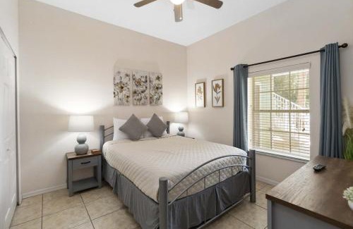 Bahama Bay House | Fully upgraded 3BR condo on ground floor