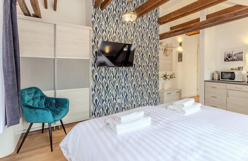Revfulop Hotel | Fulop Panzio-Blue Dragonfly Room, Révfülöp, Hungary