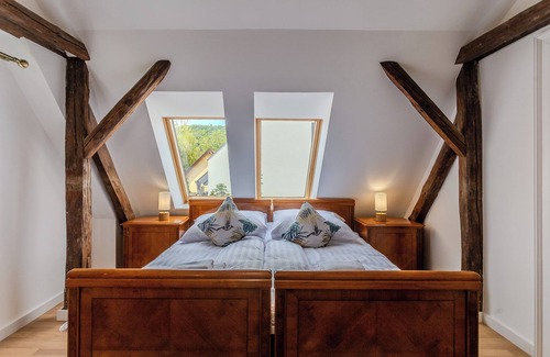 Revfulop Hotel | Fulop Panzio-Goldenrod Room, Révfülöp, Hungary
