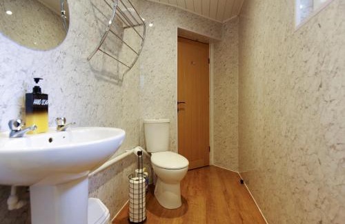 Polmont House | Fun holiday lodges in historic walled garden near Falkirk, Heart of Scotland Holidays