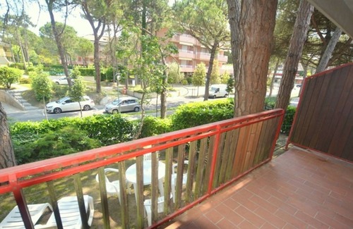 Lignano Pineta Apartment | Functional flat with balcony for 7 guests in Lignano Sabbiadoro