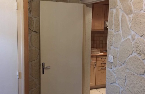 Les Almes Apartment | Functional studio, 196 feet away from the chair lift