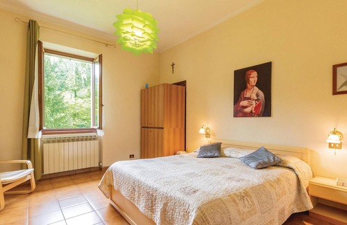 Camnago Volta House | Functional vacation apartment on the second floor of a beautiful semi-detached house, just 4 km from