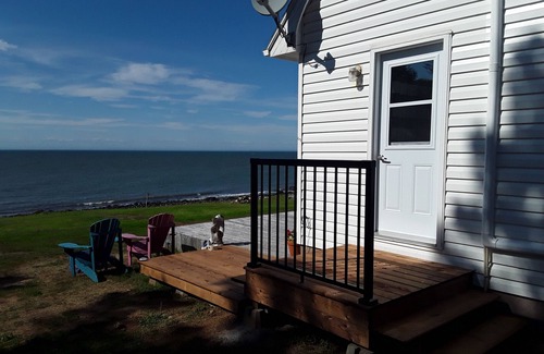 Annapolis County Cottage | Fundy Sunset Cottage, Oceanfront Tranquility!