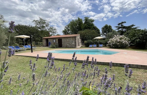 Pitigliano Villa | Funghi 1 - Country house with swimming pool in Orcia Valley, Tuscany