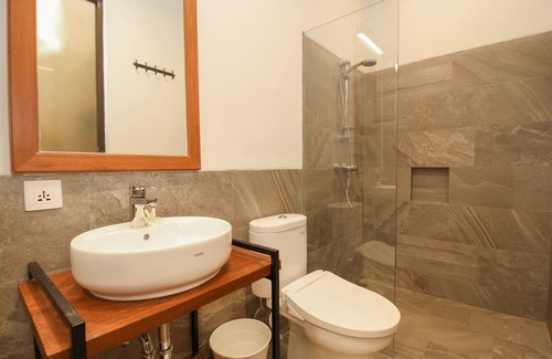 Grogol Utara Bed & Breakfast | Funk Studio (CoHaus)