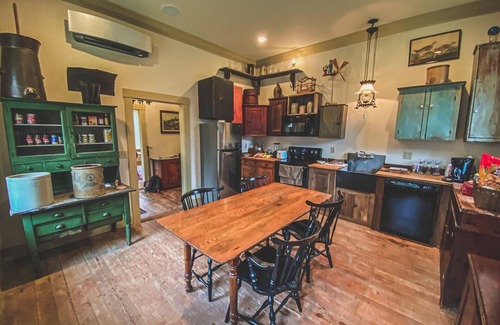 Renault Other | Funks Inn, a post civil war era home restored as it was in 1870.