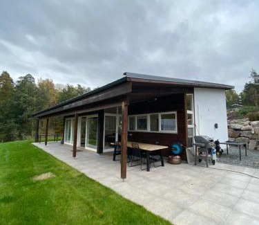 Frogn House | Funky cabin with a panoramic view of the Oslofjord