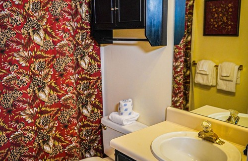 Pine Mountain Ski Chalet | Fur babies welcome in this wooded view chalet!