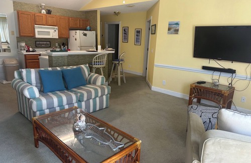 Calabash Apartment | Furnished 2-bedroom apartments, near North Myrtle Beach and Sunset Beach