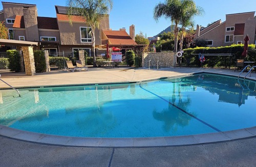 San Diego Country Estates House | Furnished 2BR Townhouse w/Pool, Hot Tub & Fireplace – 30-Day Stay