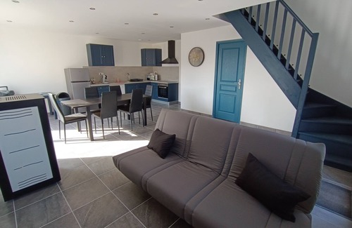 Vasteville House | Furnished 3-bedroom house, about 15 minutes from the EPR, Orano and the sea