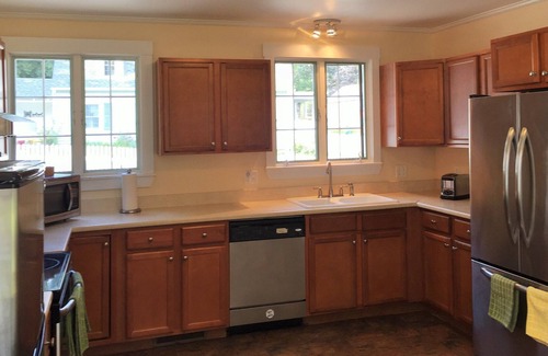 Augusta House | Furnished Bdrm Suite in Historic Colonial - Shared Kitchen & Dining & Living Rm
