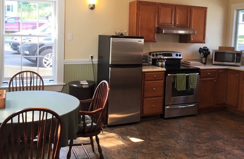 Augusta House | Furnished Bdrm Suite in Historic Colonial - Shared Kitchen & Dining & Living Rm