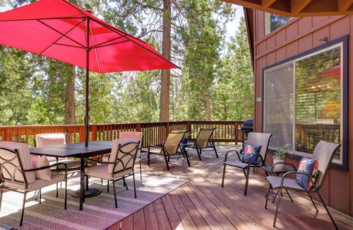 Mi-Wuk Village Cabin | Furnished Deck: High Sierra Cabin in Twain Harte!